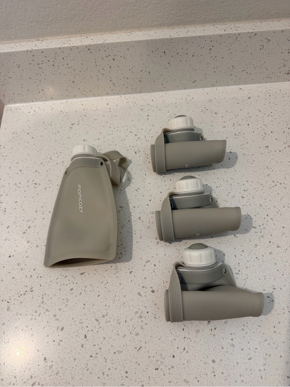 Momcozy Silicone Milk Bags Light Gray